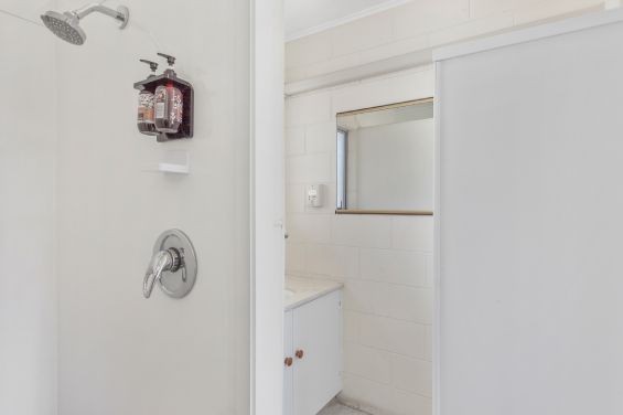 Coffee Studio - Bathroom